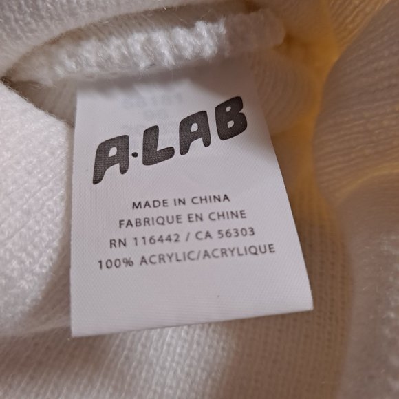 A-Lab Ellison Butterfly Knitted Hat - Picture 8 of 9